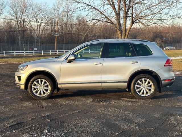 used 2016 Volkswagen Touareg car, priced at $12,990