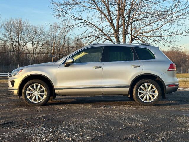 used 2016 Volkswagen Touareg car, priced at $12,990