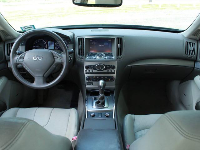 used 2015 INFINITI Q40 car, priced at $12,500