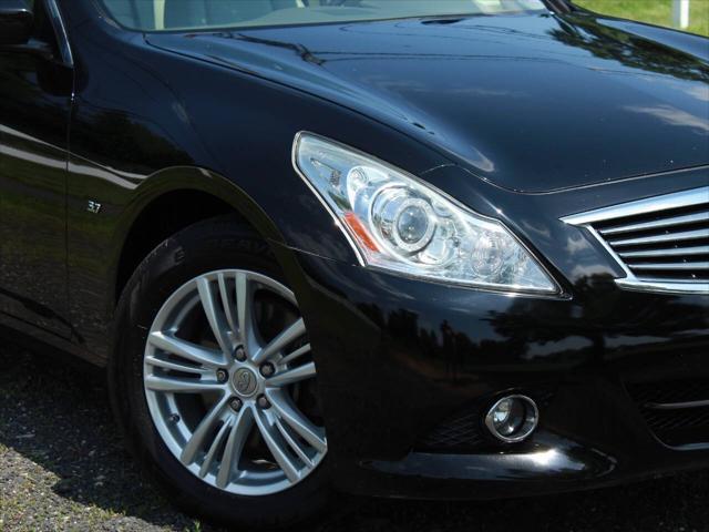used 2015 INFINITI Q40 car, priced at $12,500