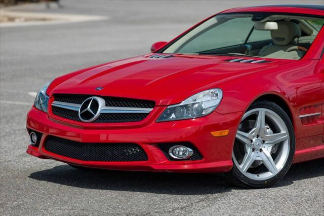 used 2009 Mercedes-Benz SL-Class car, priced at $31,900