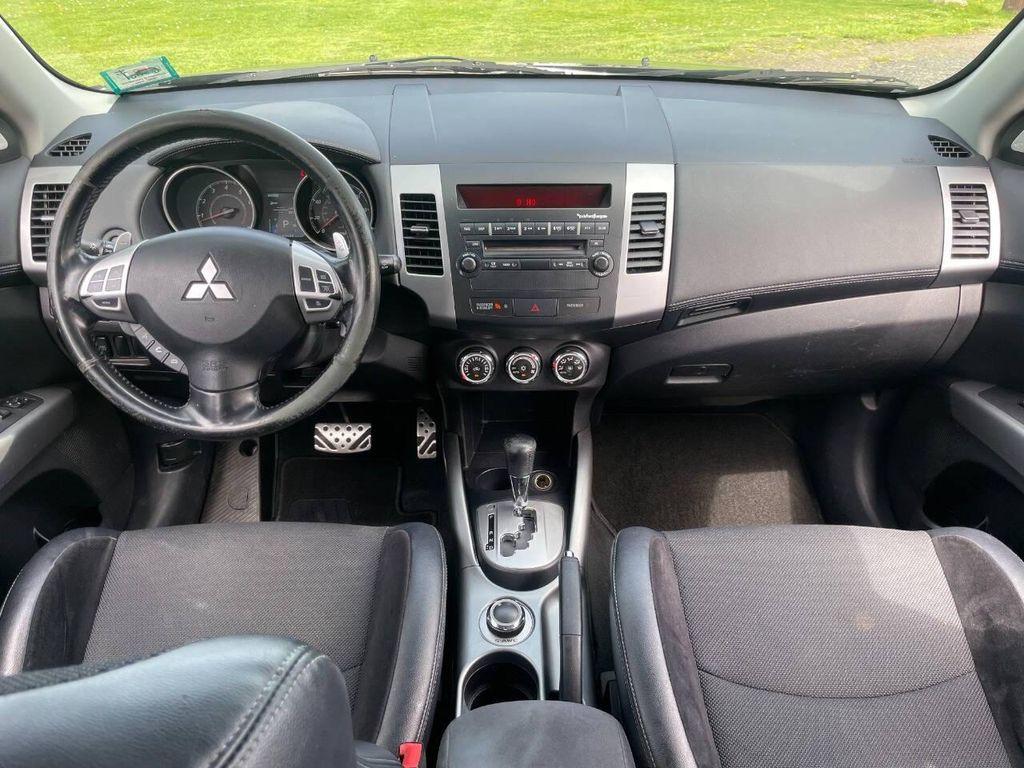 used 2010 Mitsubishi Outlander car, priced at $5,500