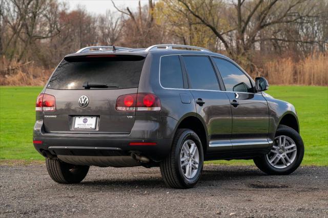 used 2008 Volkswagen Touareg 2 car, priced at $16,990
