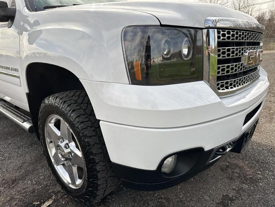 used 2013 GMC Sierra 2500 car, priced at $28,450