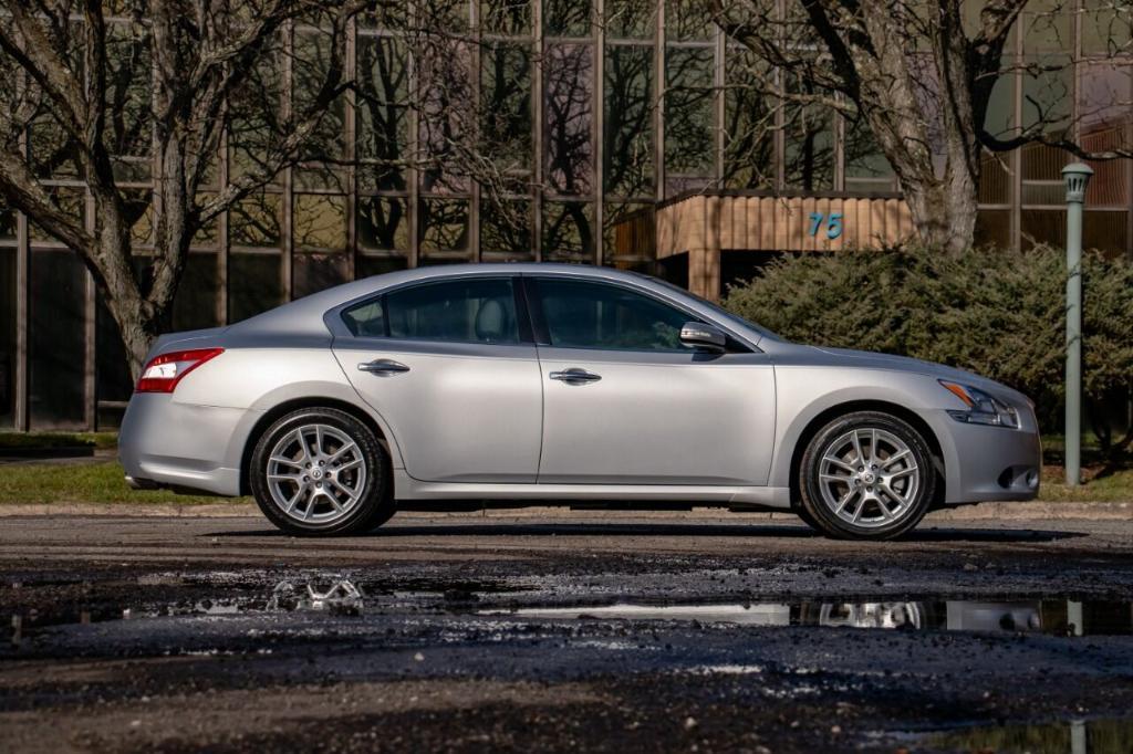 used 2010 Nissan Maxima car, priced at $11,990