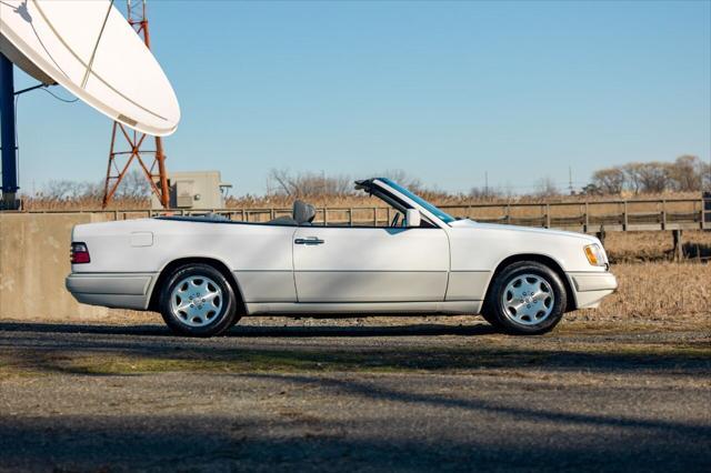 used 1995 Mercedes-Benz E-Class car, priced at $40,500