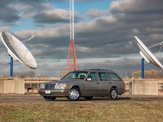 used 1995 Mercedes-Benz E-Class car, priced at $29,000