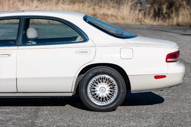 used 1992 Mazda 929 car, priced at $11,990