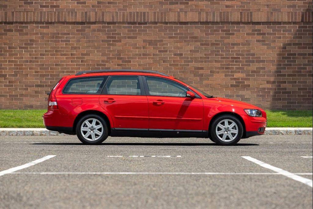used 2006 Volvo V50 car, priced at $19,990