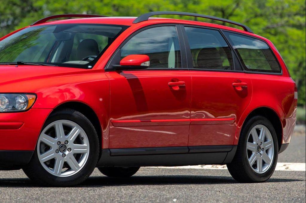 used 2006 Volvo V50 car, priced at $19,990