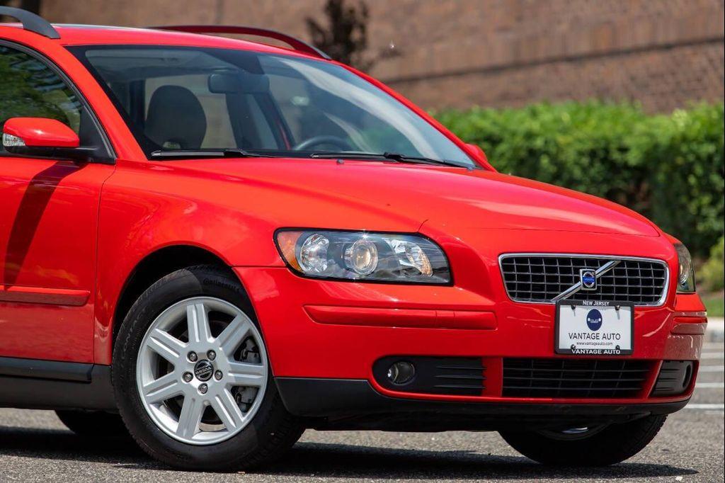 used 2006 Volvo V50 car, priced at $19,990