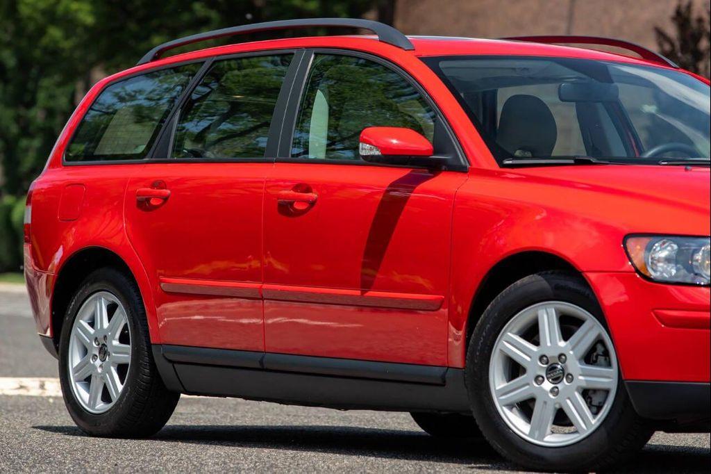 used 2006 Volvo V50 car, priced at $19,990
