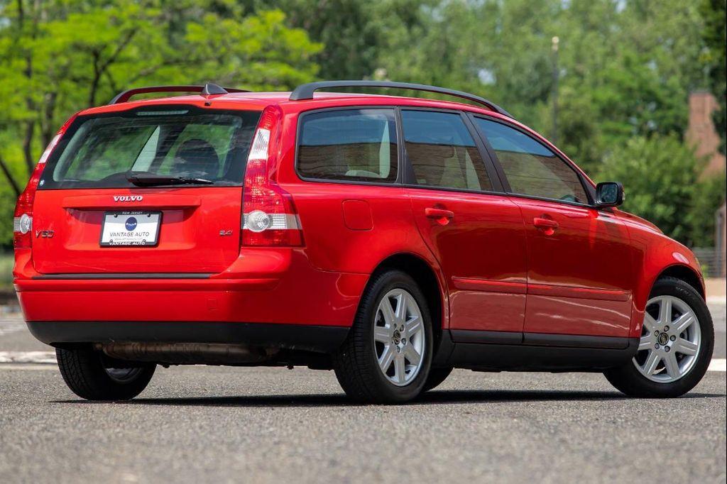used 2006 Volvo V50 car, priced at $19,990