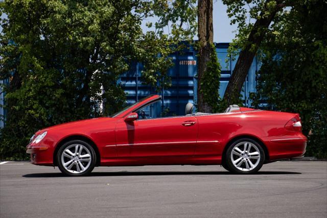 used 2006 Mercedes-Benz CLK-Class car, priced at $11,000