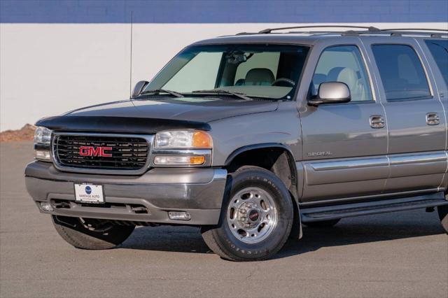 used 2000 GMC Yukon XL car, priced at $22,900