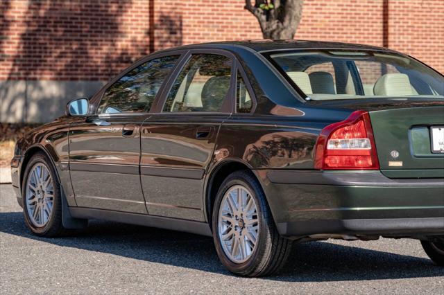 used 2000 Volvo S80 car, priced at $10,120