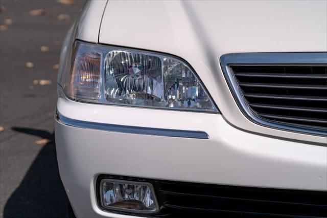 used 2000 Acura RL car, priced at $14,890