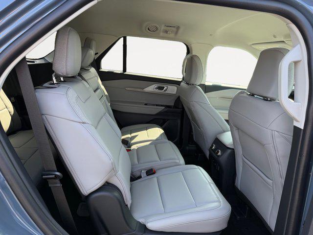 new 2025 Ford Explorer car, priced at $45,760