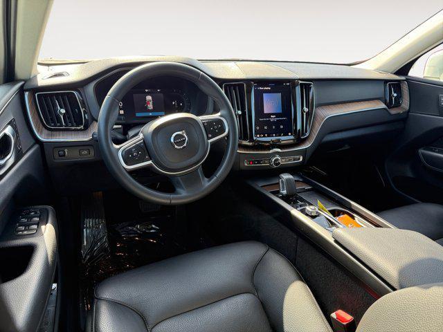 used 2022 Volvo XC60 car, priced at $31,208