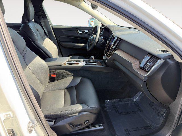 used 2022 Volvo XC60 car, priced at $31,208