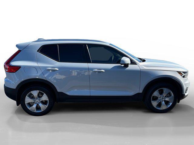 used 2022 Volvo XC40 car, priced at $24,385
