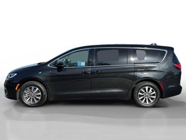 used 2023 Chrysler Pacifica Hybrid car, priced at $25,503