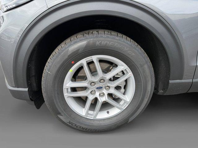 new 2025 Ford Explorer car, priced at $45,265