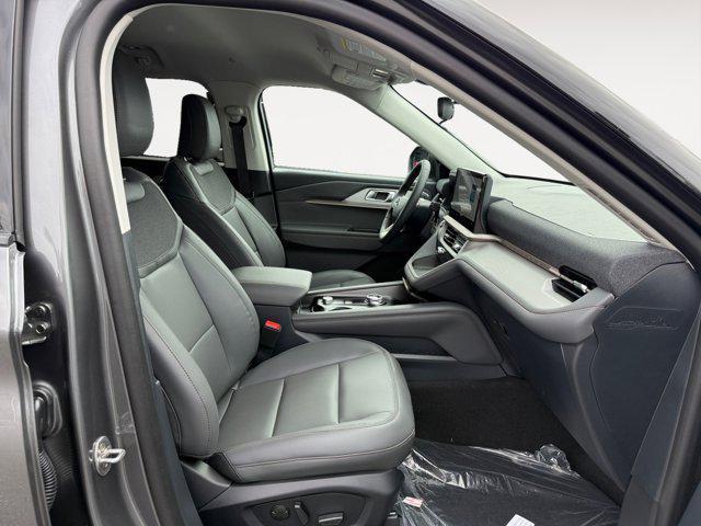 new 2025 Ford Explorer car, priced at $45,265