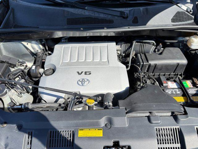 used 2012 Toyota Highlander car, priced at $13,642