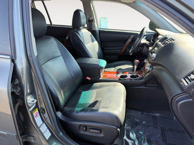 used 2012 Toyota Highlander car, priced at $13,642