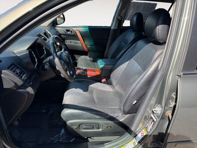 used 2012 Toyota Highlander car, priced at $13,642