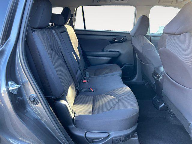 used 2023 Toyota Highlander car, priced at $31,200