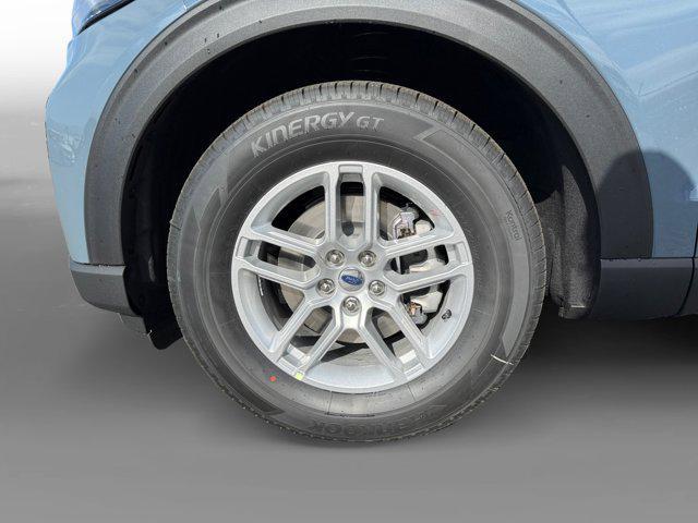 new 2025 Ford Explorer car, priced at $42,240