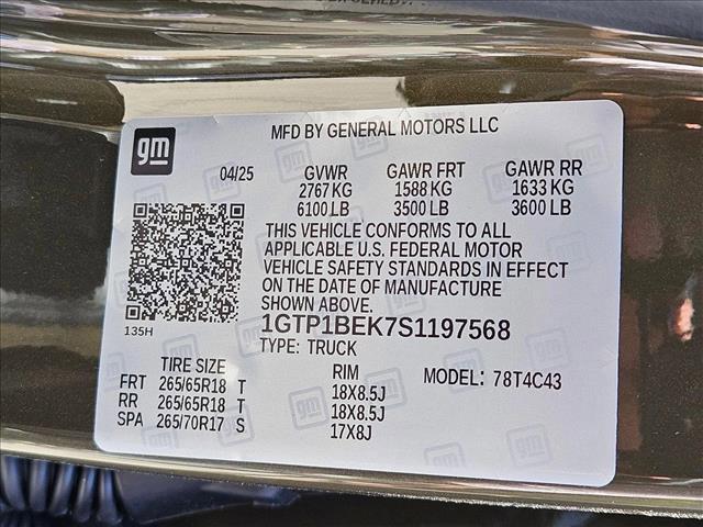 new 2025 GMC Canyon car, priced at $39,097