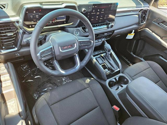 new 2025 GMC Canyon car, priced at $38,901
