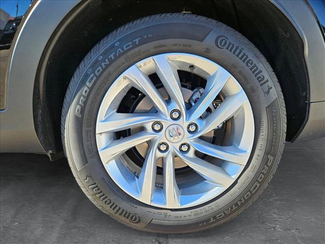 new 2025 Buick Envista car, priced at $26,205