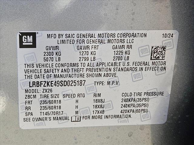 used 2025 Buick Envision car, priced at $36,589