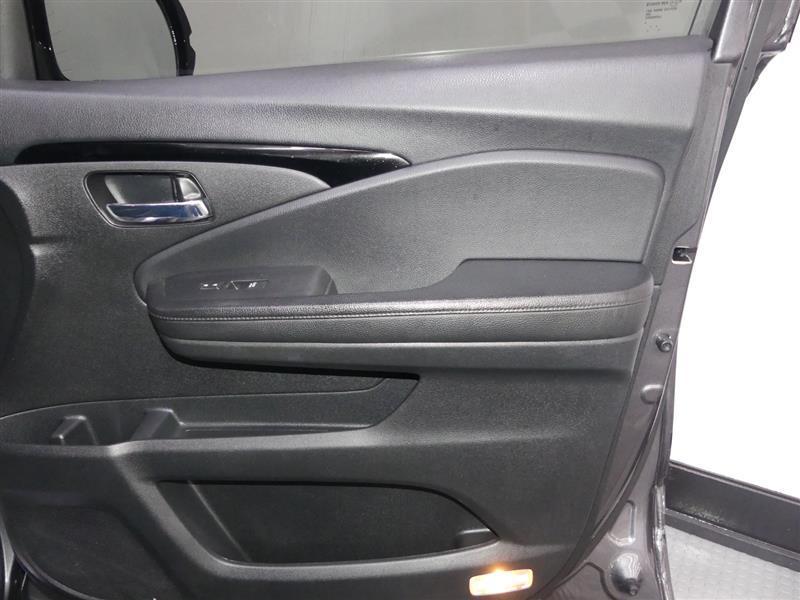 used 2018 Honda Pilot car, priced at $19,990