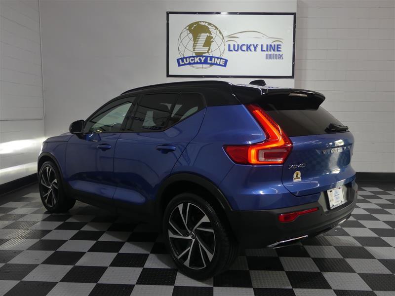 used 2020 Volvo XC40 car, priced at $18,990