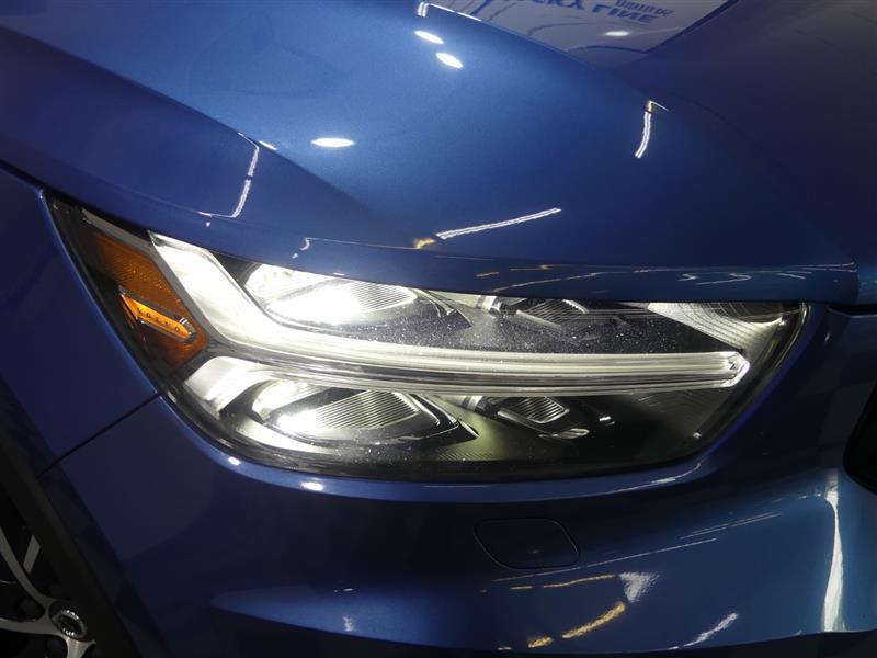 used 2020 Volvo XC40 car, priced at $18,990