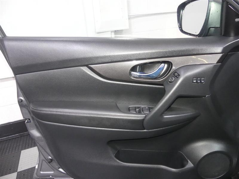 used 2019 Nissan Rogue car, priced at $18,990