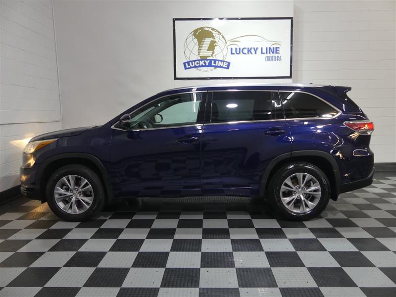 used 2015 Toyota Highlander car, priced at $18,990