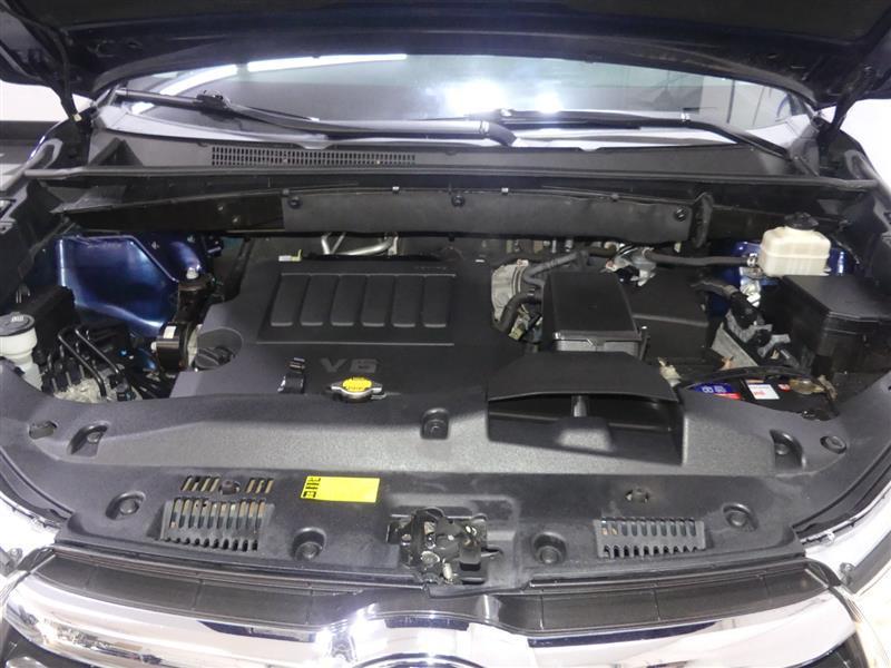 used 2015 Toyota Highlander car, priced at $18,990