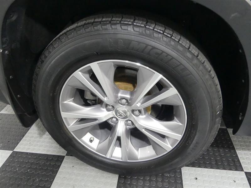 used 2015 Toyota Highlander car, priced at $18,990