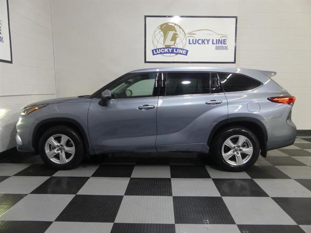 used 2021 Toyota Highlander car, priced at $30,990