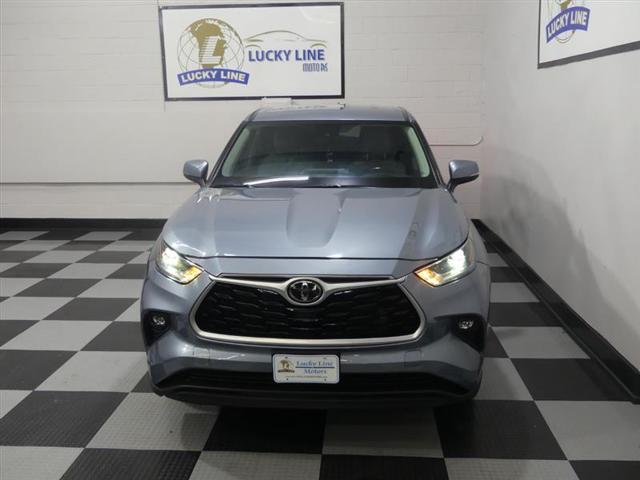 used 2021 Toyota Highlander car, priced at $30,990