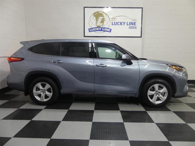 used 2021 Toyota Highlander car, priced at $30,990