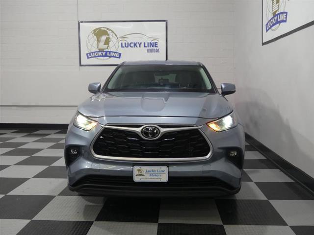 used 2021 Toyota Highlander car, priced at $30,990