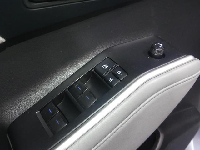 used 2021 Toyota Highlander car, priced at $30,990