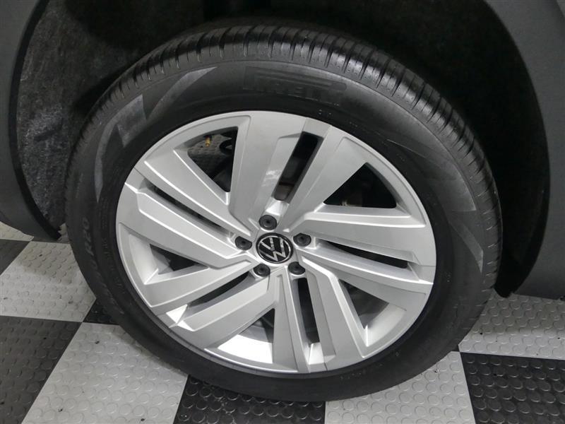 used 2021 Volkswagen Atlas Cross Sport car, priced at $24,990